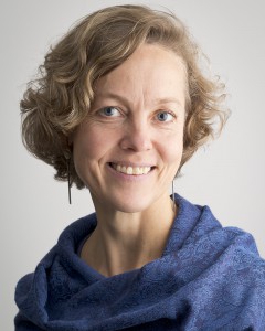 Åsa Hallqvist, guldsmed och metallformgivare, MFA. Foto: Christian Habetzeder.