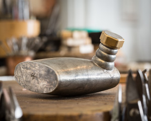Guld och silversmedsmästare Fredrik Ingemanssons hem på norra Färingsö, strax utanför Stockholm. Foto: Christian Habetzeder.